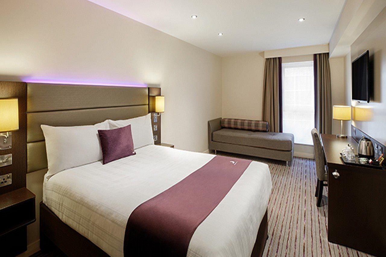 Premier Inn Manchester City Centre Екстериор снимка