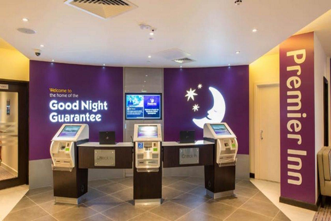 Premier Inn Manchester City Centre Екстериор снимка