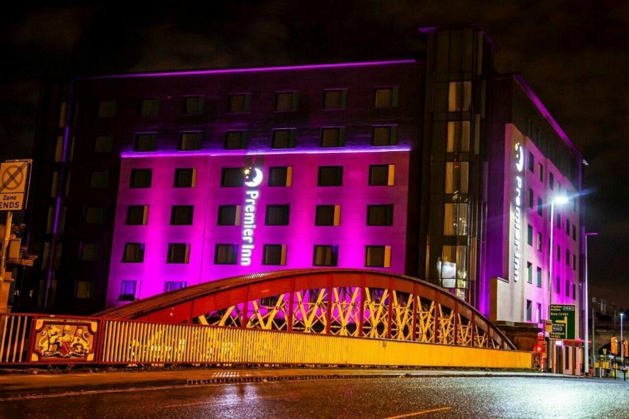 Premier Inn Manchester City Centre Екстериор снимка